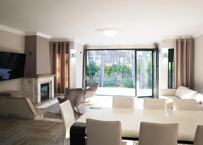 The Beachfront By Pikhost * 골렘