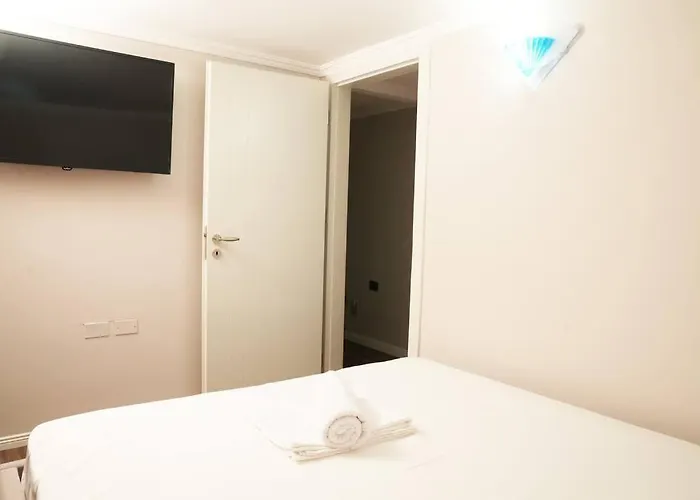 The Beachfront By Pikhost *