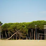 Apartment The Beachfront By Pikhost *