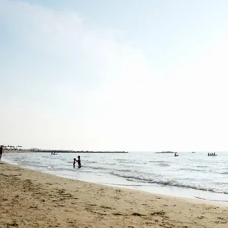 The Beachfront Daire
